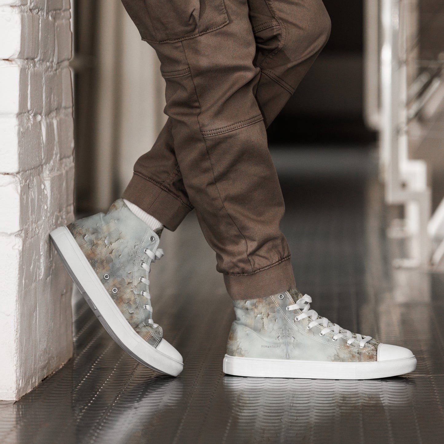 Newspaper Wall Grey Shoes #PL